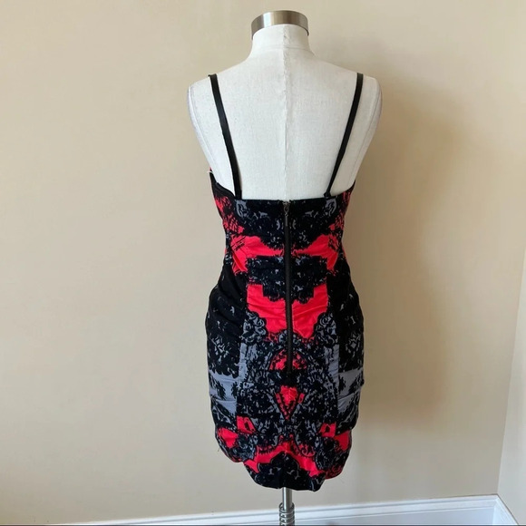 Nanette Lepore patterned strappy bodycon dress 5723 - Picture 7 of 8